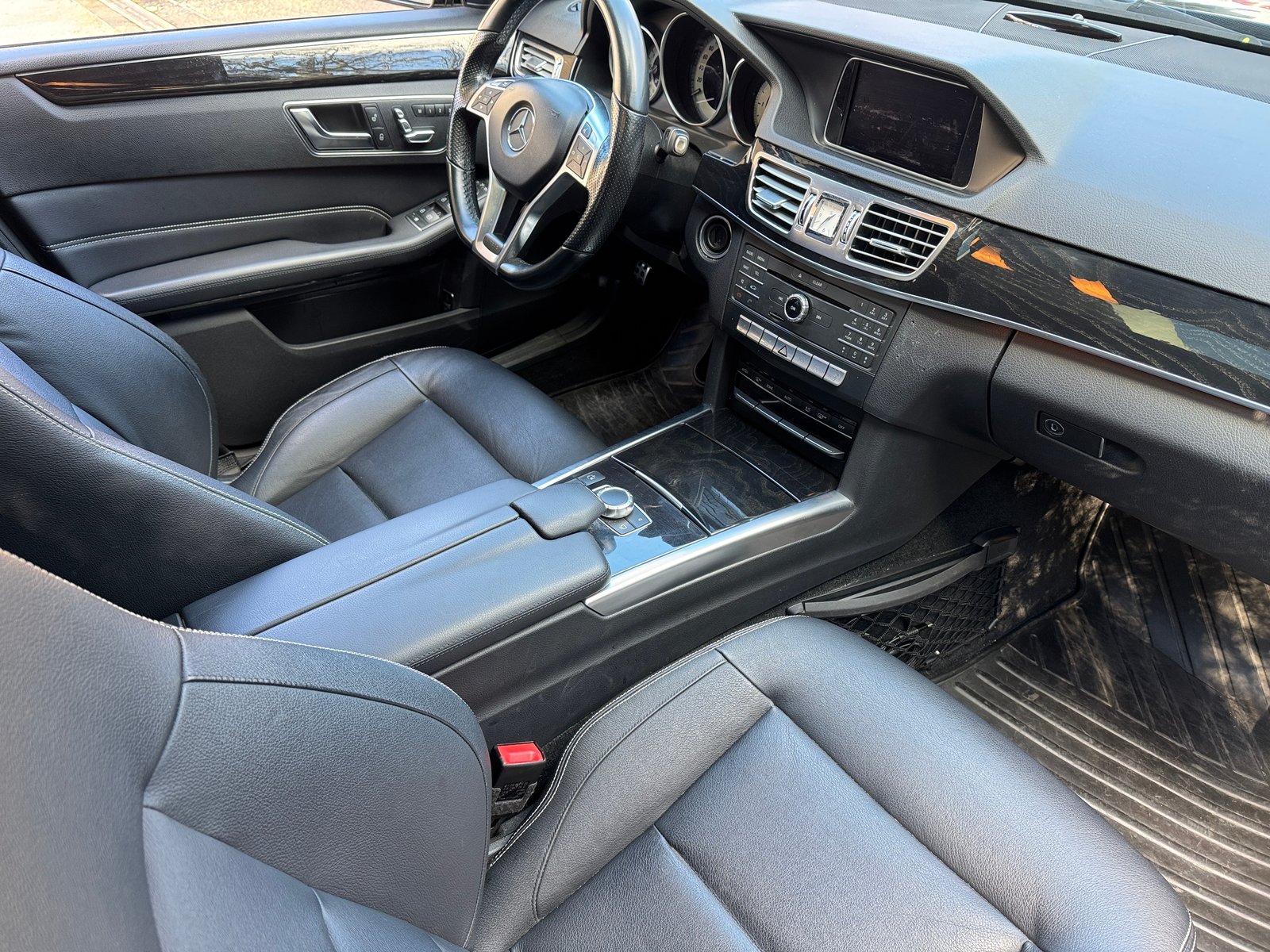 MERCEDES-BENZ E 250 BlueTEC Avantgarde 4Matic 7G-Tronic, Diesel, Occasion / Utilisé, Automatique - 4