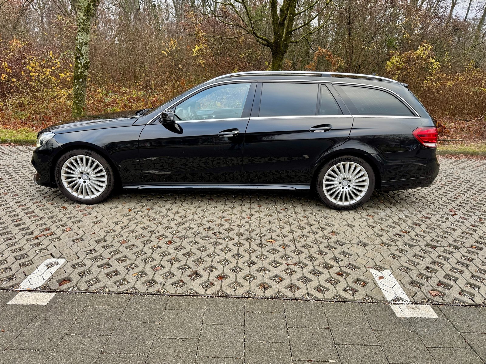 MERCEDES-BENZ E 250 BlueTEC Avantgarde 4Matic 7G-Tronic, Diesel, Occasion / Utilisé, Automatique - 7