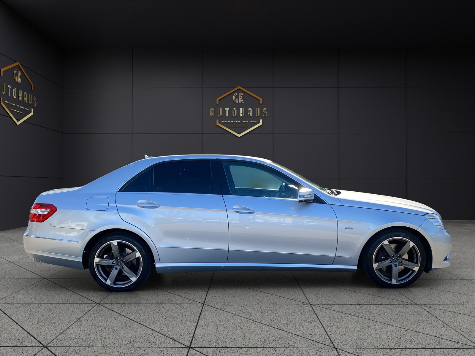 MERCEDES-BENZ E 250 CGI BlueEfficiency Avantgarde Automatic, Benzina, Occasioni / Usate, Automatico - 7