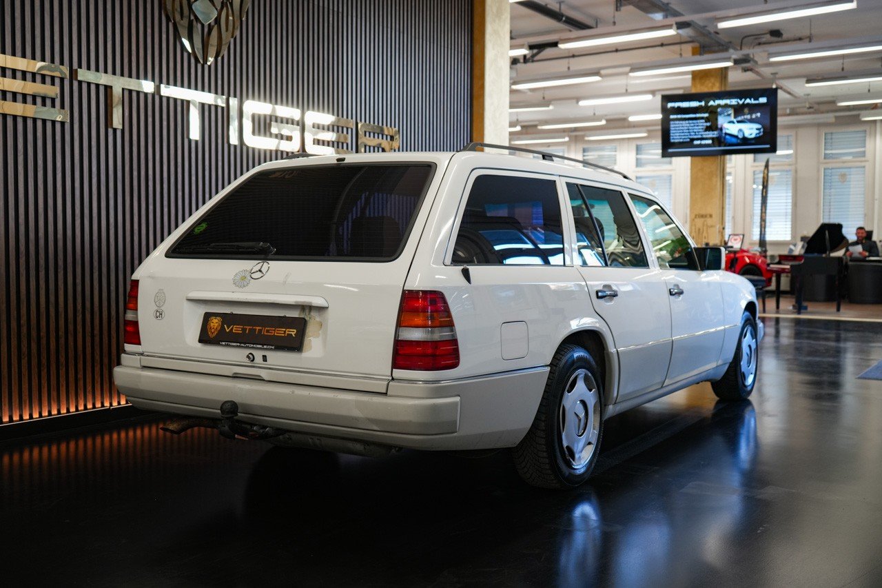 MERCEDES-BENZ E 280, Petrol, Second hand / Used, Automatic - 6