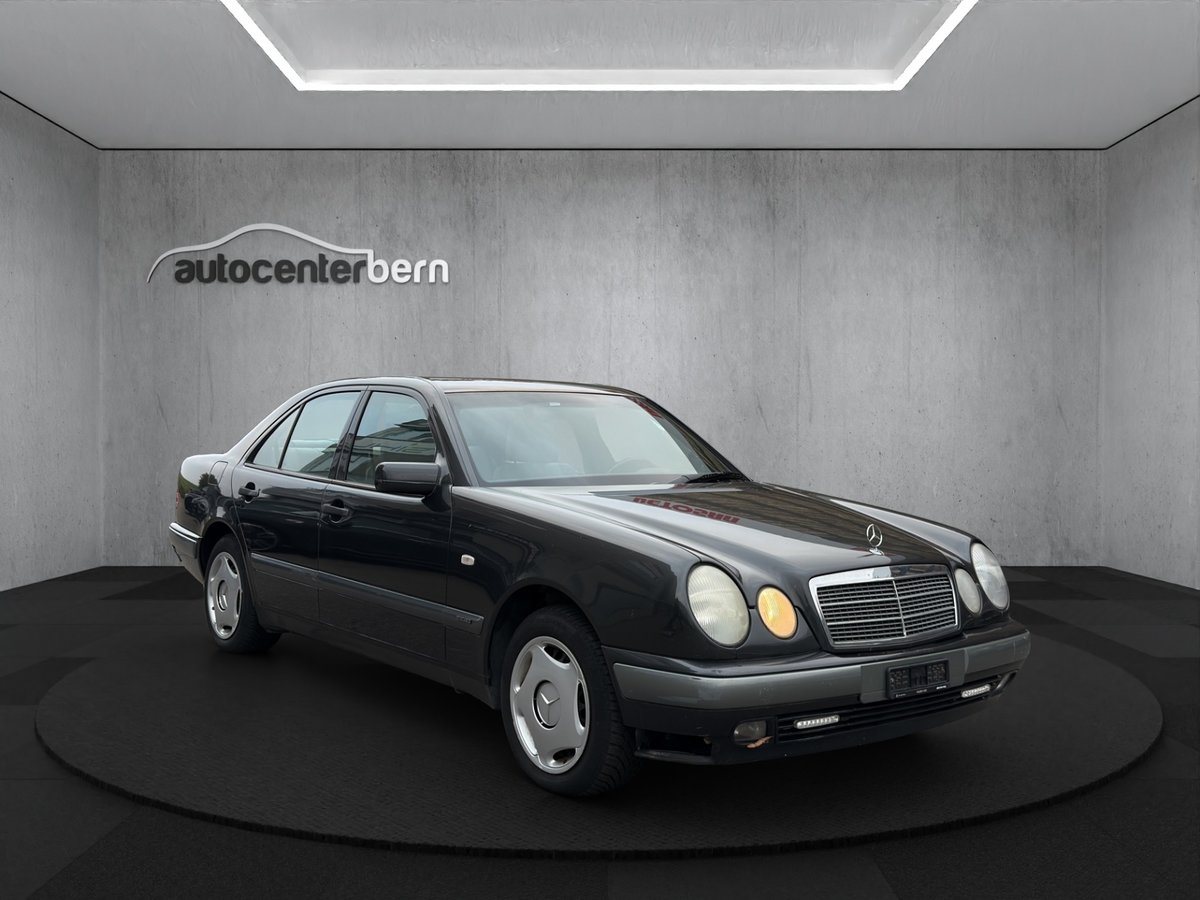 MERCEDES-BENZ E 280 Avantgarde 4-Matic Automatic