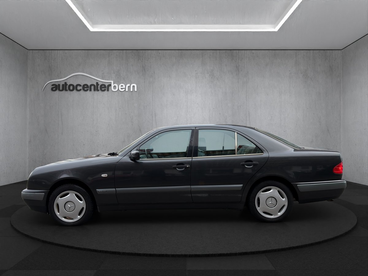 MERCEDES-BENZ E 280 Avantgarde 4-Matic Automatic, Benzin, Occasion / Gebraucht, Automatik - 4