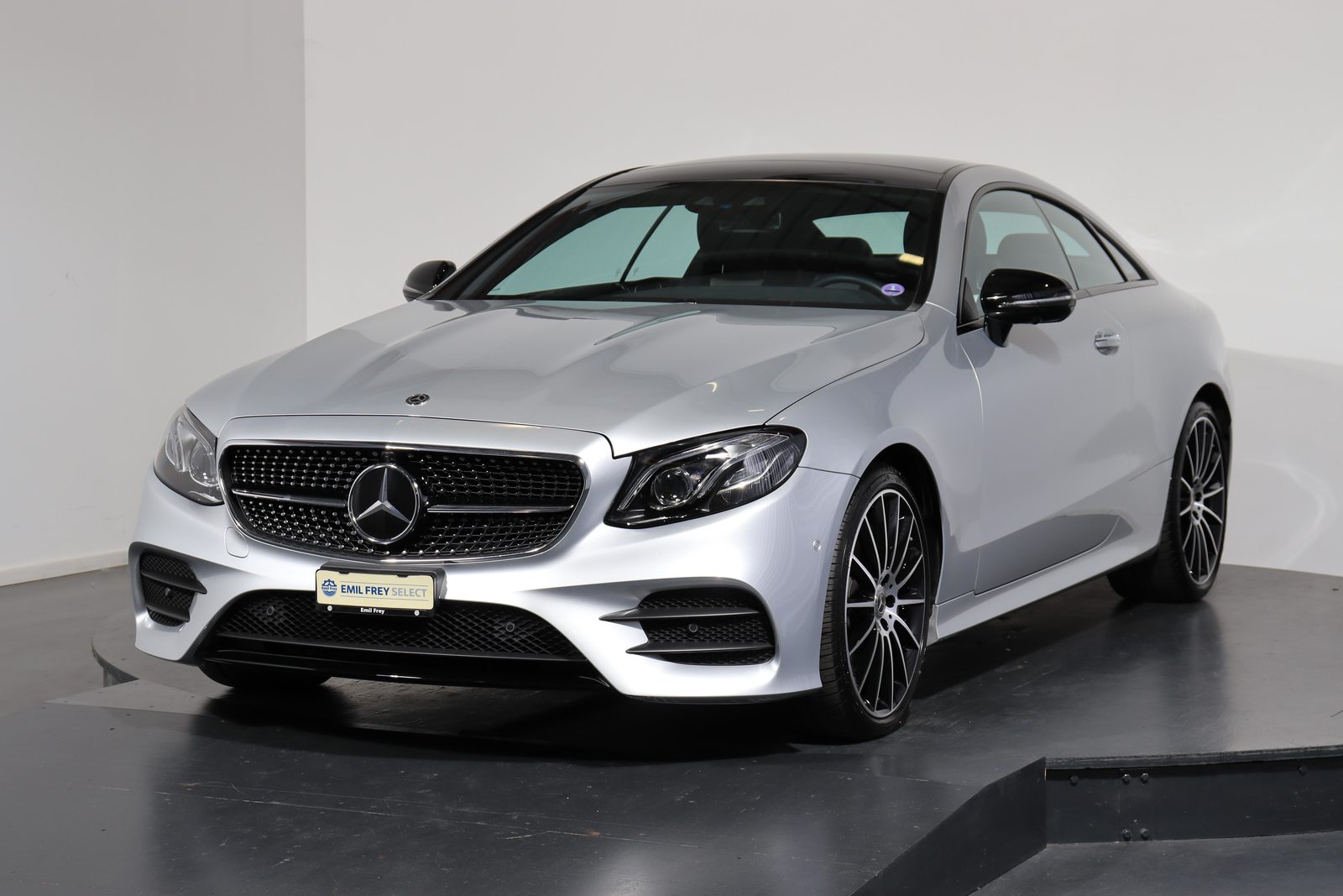 MERCEDES-BENZ E 300 Avantgarde Coupé