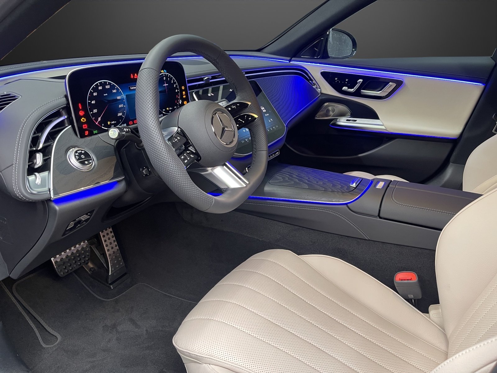 MERCEDES-BENZ E 300 de 4MATIC T-Modell mit EQ Hybrid 9G-Tron, Hybride Rechargeable Diesel/Électricité, Voiture nouvelle, Automatique - 6