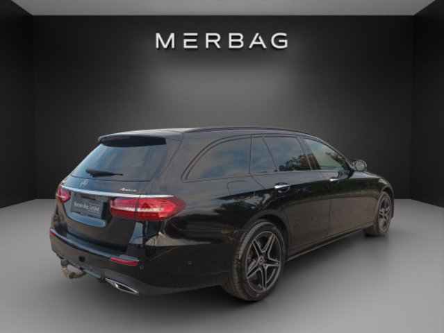 MERCEDES-BENZ E 300 de T 4M AMG Line