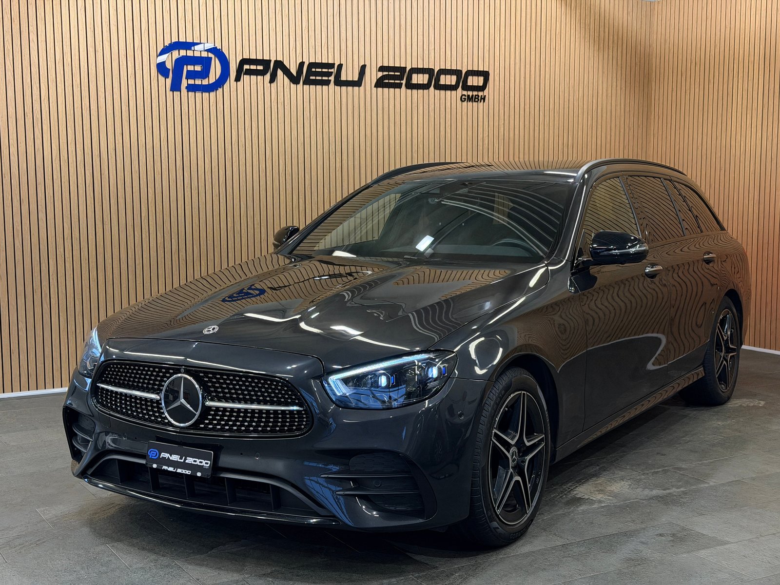 MERCEDES-BENZ E 300 d T 4Matic AMG Line 9G-Tronic