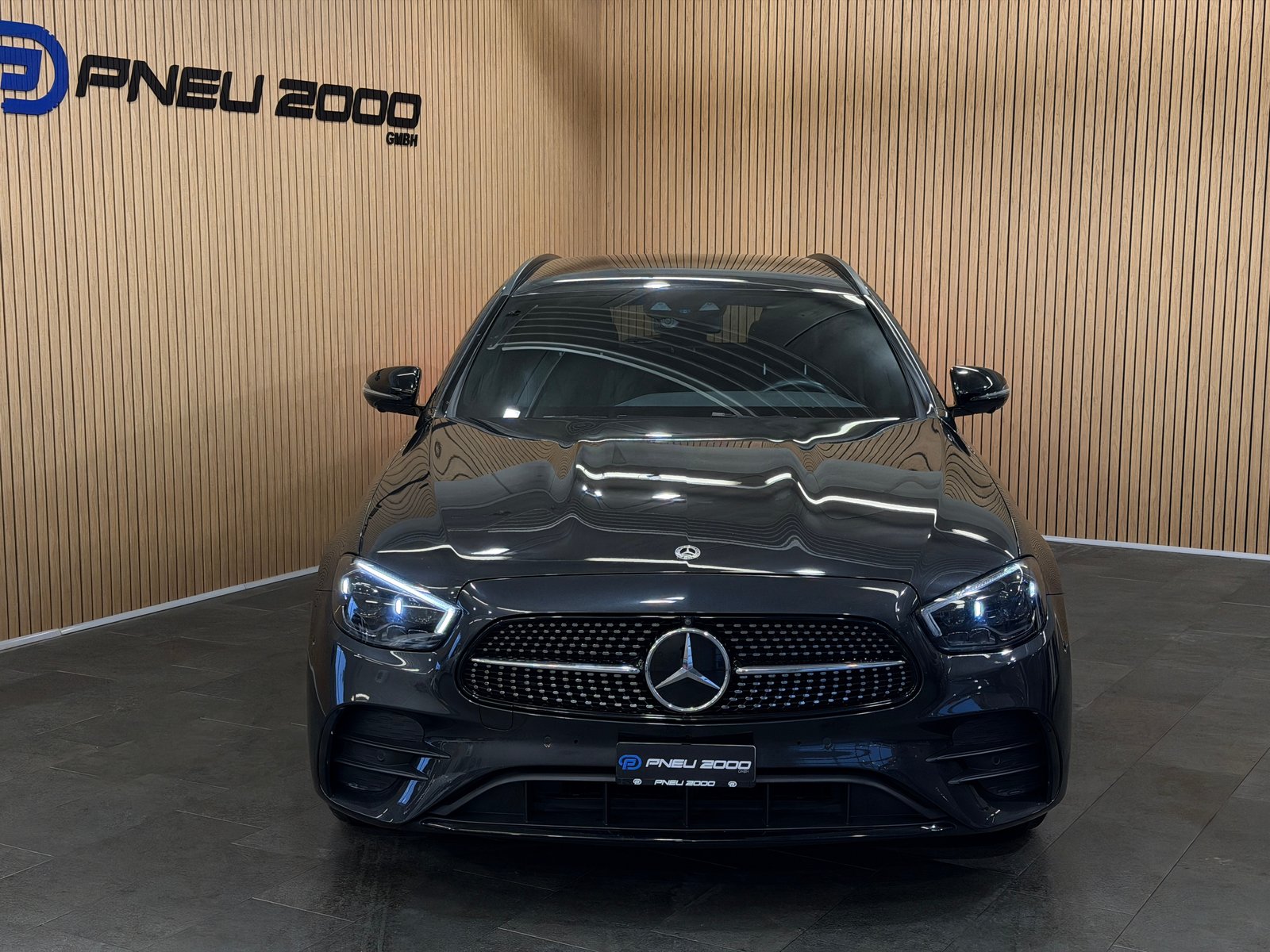 MERCEDES-BENZ E 300 d T 4Matic AMG Line 9G-Tronic, Mild-Hybrid Diesel/Elektro, Occasion / Gebraucht, Automatik - 2