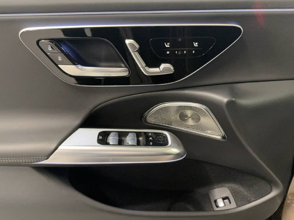 MERCEDES-BENZ E 300 de AMG Line 4Matic T-Modell, Plug-in-Hybrid Diesel/Electric, Second hand / Used, Automatic - 6