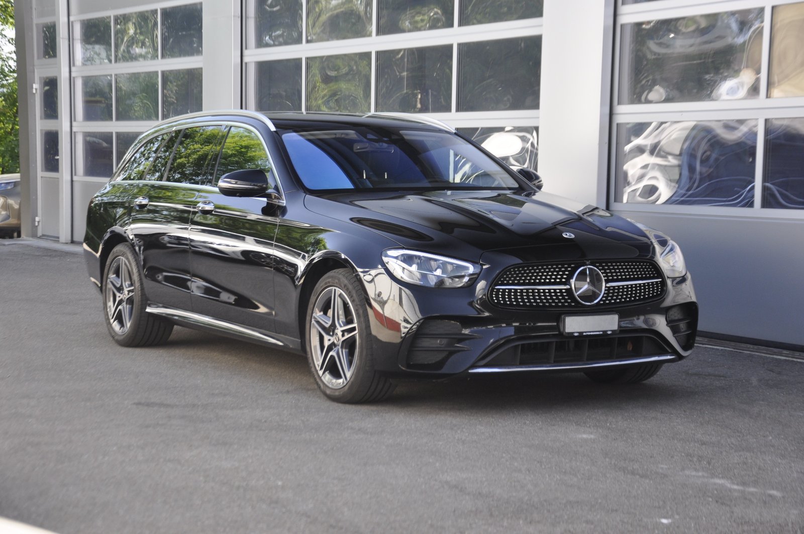 MERCEDES-BENZ E 300 de T 4Matic AMG Line 9G-Tronic