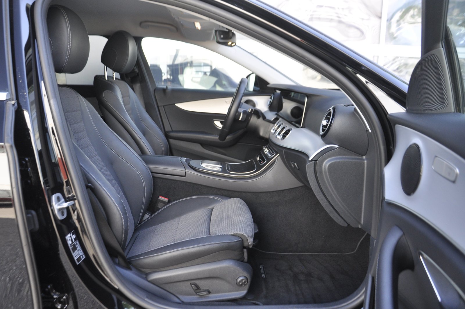 MERCEDES-BENZ E 300 de T 4Matic AMG Line 9G-Tronic, Plug-in-Hybrid Diesel/Elettrica, Occasioni / Usate, Automatico - 7