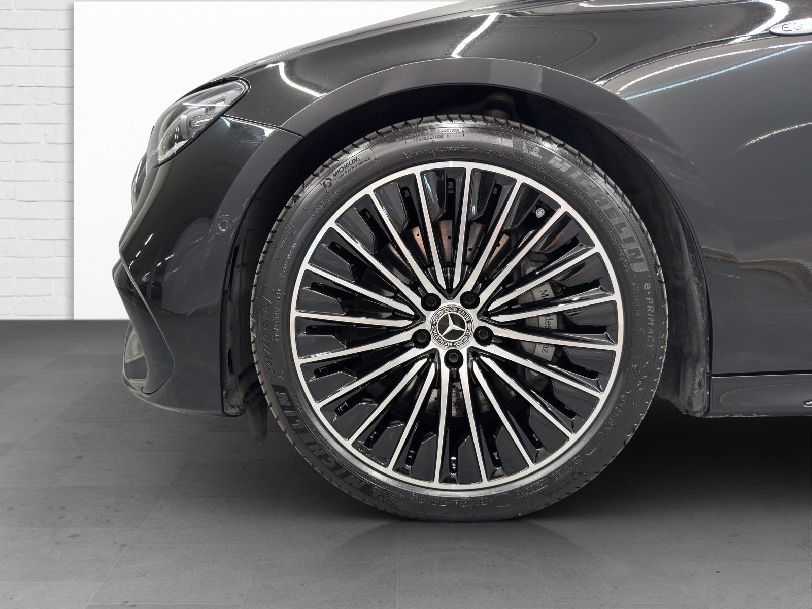 MERCEDES-BENZ E 300 de AMG Line 4Matic, Plug-in-Hybrid Diesel/Elektro, Occasion / Gebraucht, Automatik - 6