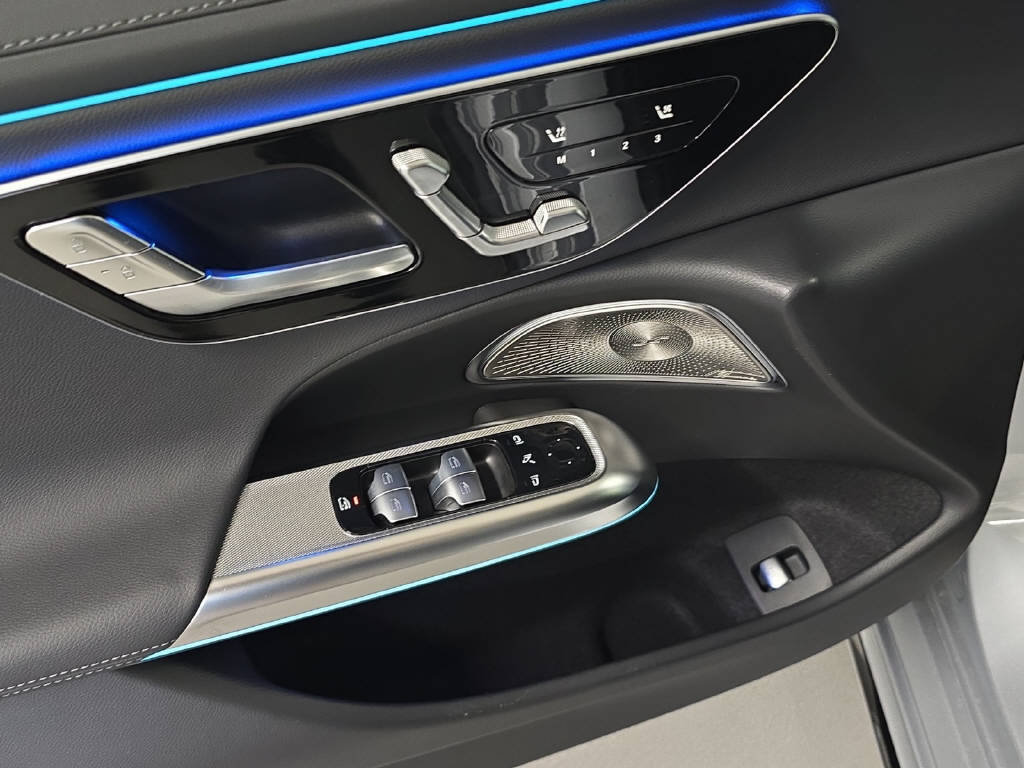 MERCEDES-BENZ E 300 de AMG Line 4Matic T-Modell, Plug-in-Hybrid Diesel/Elektro, Occasion / Gebraucht, Automatik - 6