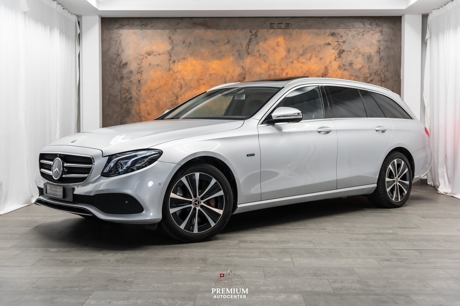MERCEDES-BENZ E 300 de Avantgarde 9G-Tronic *Panorama*Head-U