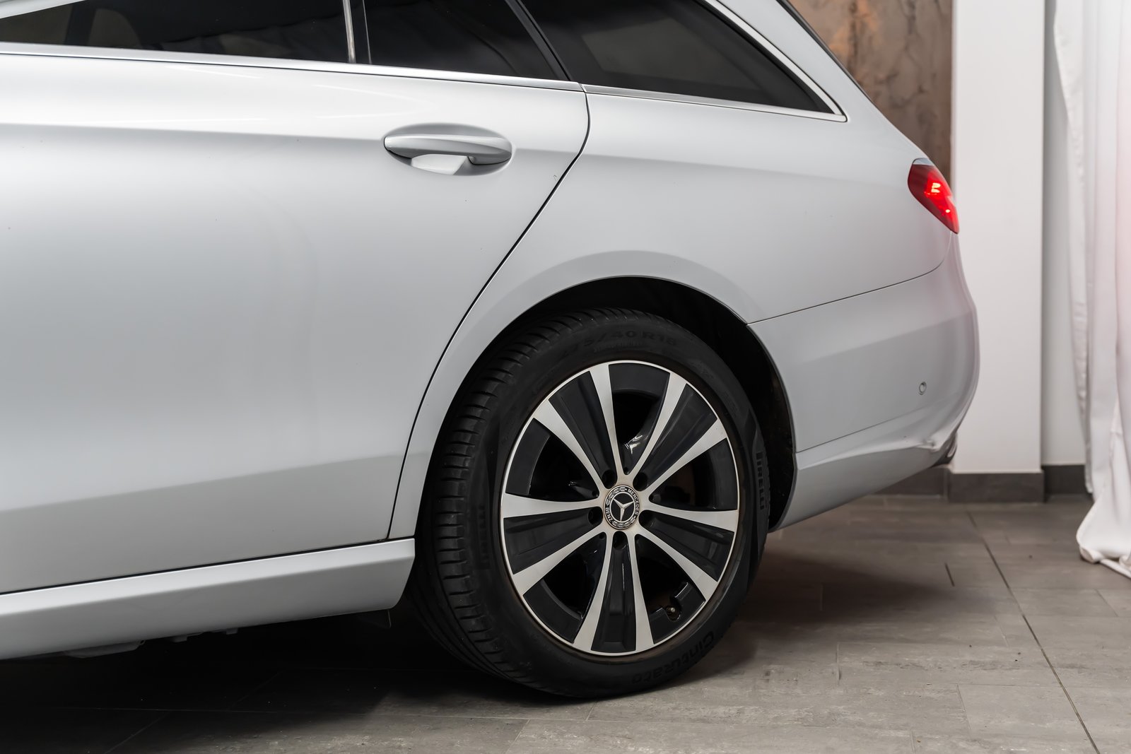 MERCEDES-BENZ E 300 de Avantgarde 9G-Tronic *Panorama*Head-U, Plug-in-Hybrid Diesel/Elettrica, Occasioni / Usate, Automatico - 3