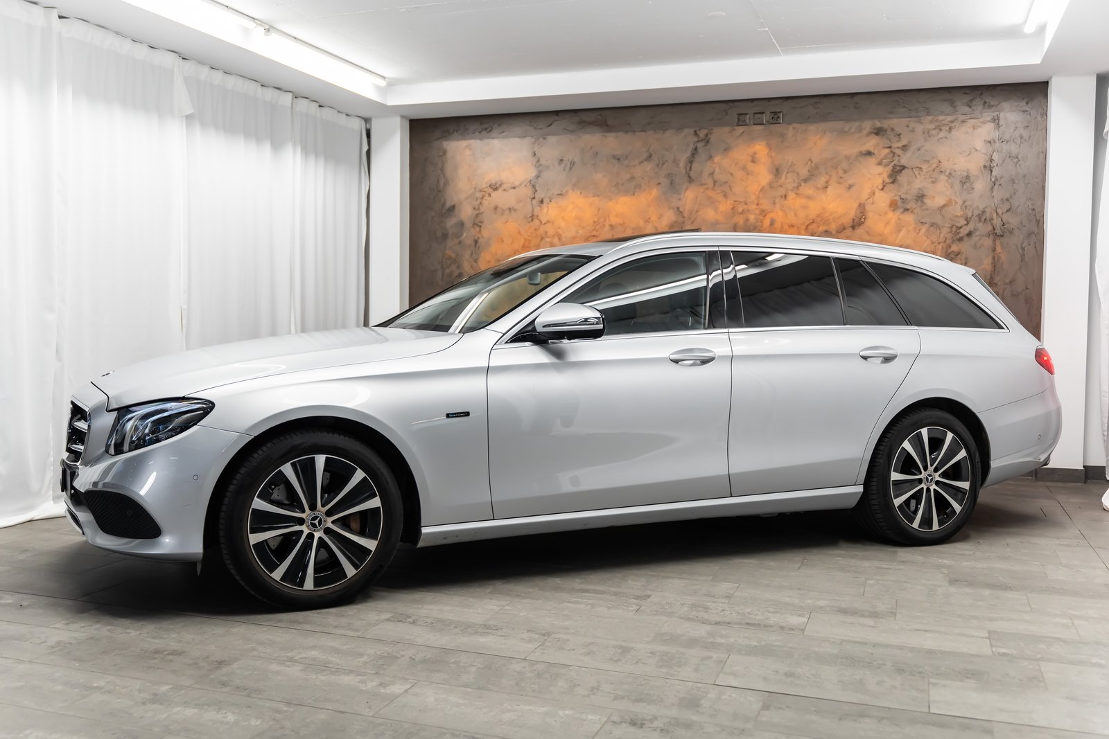 MERCEDES-BENZ E 300 de Avantgarde 9G-Tronic *Panorama*Head-U, Plug-in-Hybrid Diesel/Elettrica, Occasioni / Usate, Automatico - 5