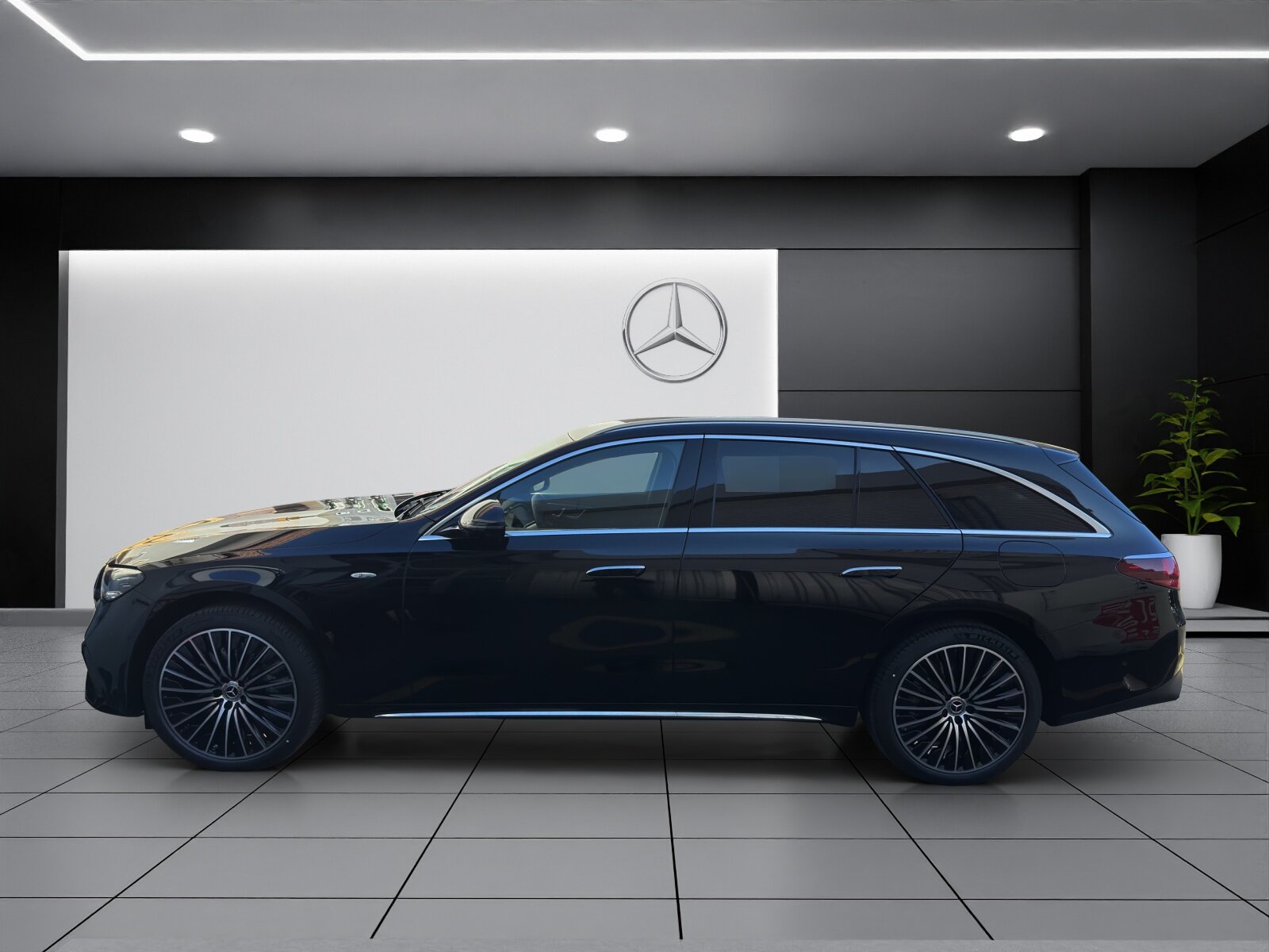 MERCEDES-BENZ E 300 de T 4Matic EQ Hybrid 9G-Tronic, Plug-in-Hybrid Diesel/Electric, Ex-demonstrator, Automatic - 3