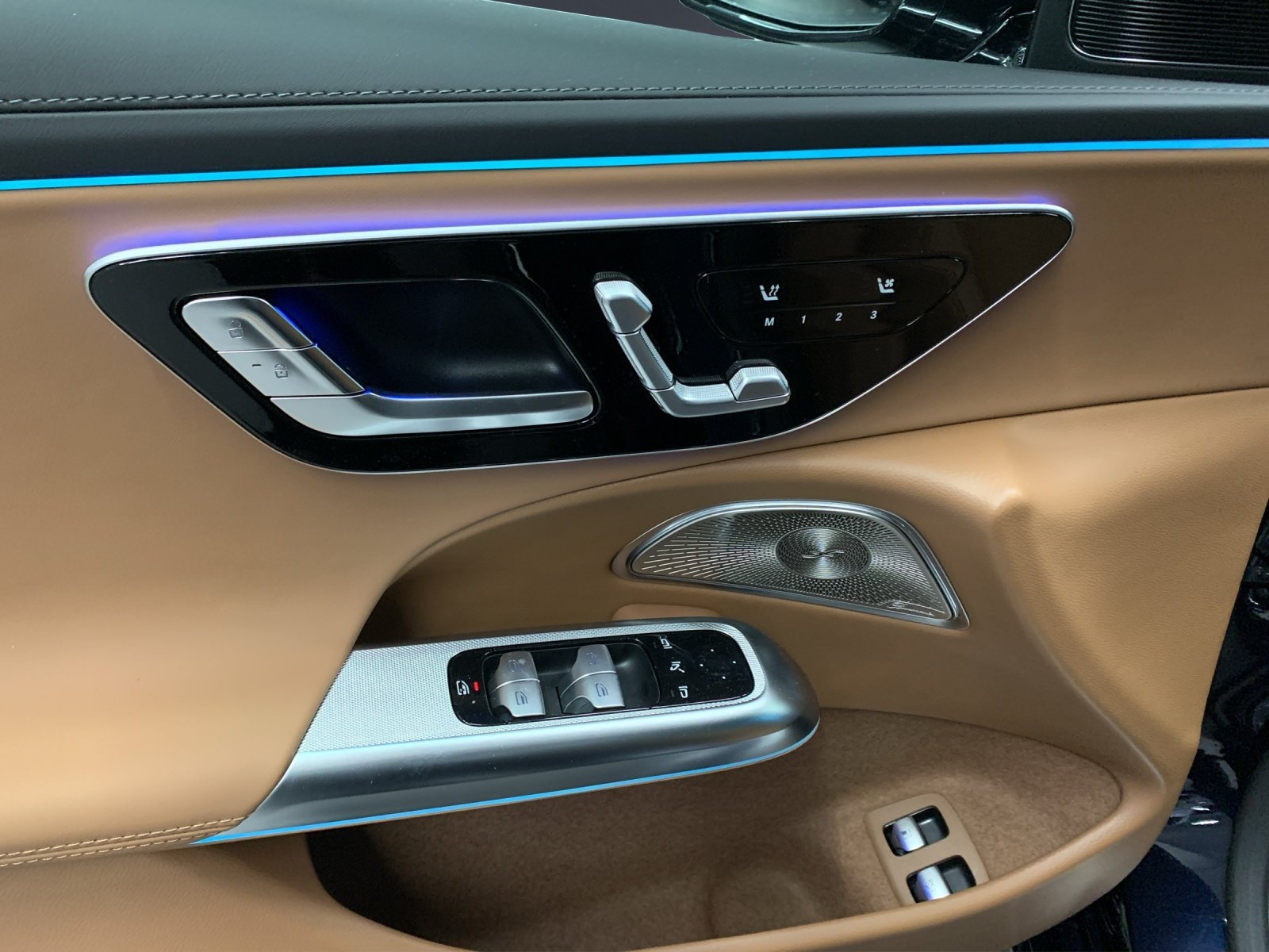 MERCEDES-BENZ E 300 e Berline 4MATIC EQ Hybrid, Plug-in-Hybrid Benzina/Elettrica, Auto nuove, Automatico - 6