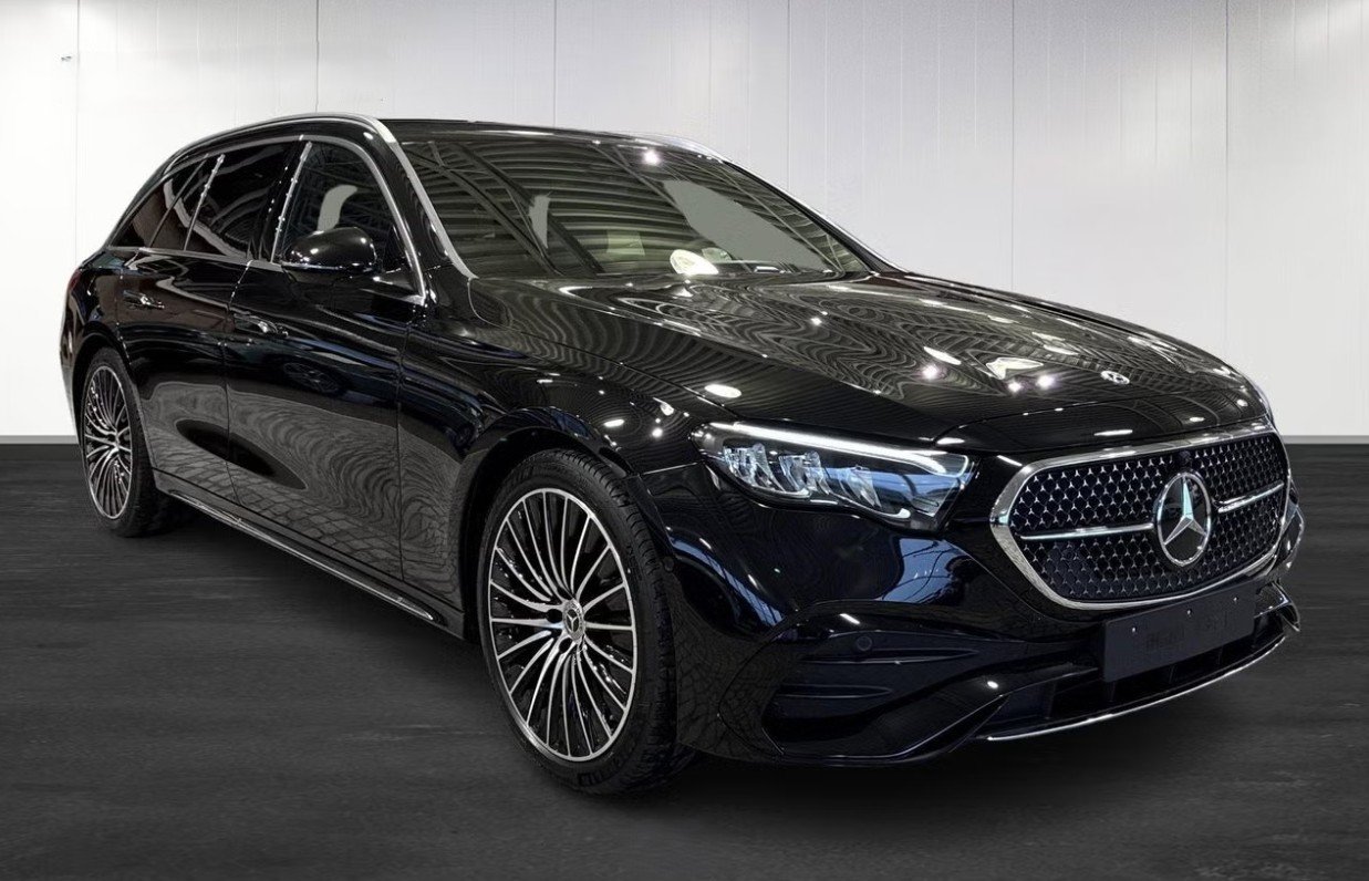 MERCEDES-BENZ E 300 e 4Matic EQ Hybrid 9G-Tronic, Plug-in-Hybrid Benzina/Elettrica, Auto nuove, Automatico - 2