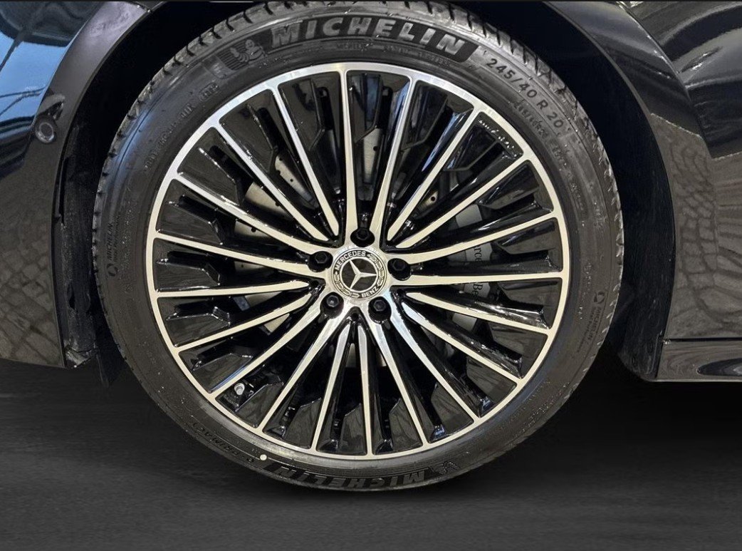 MERCEDES-BENZ E 300 e 4Matic EQ Hybrid 9G-Tronic, Plug-in-Hybrid Benzina/Elettrica, Auto nuove, Automatico - 5