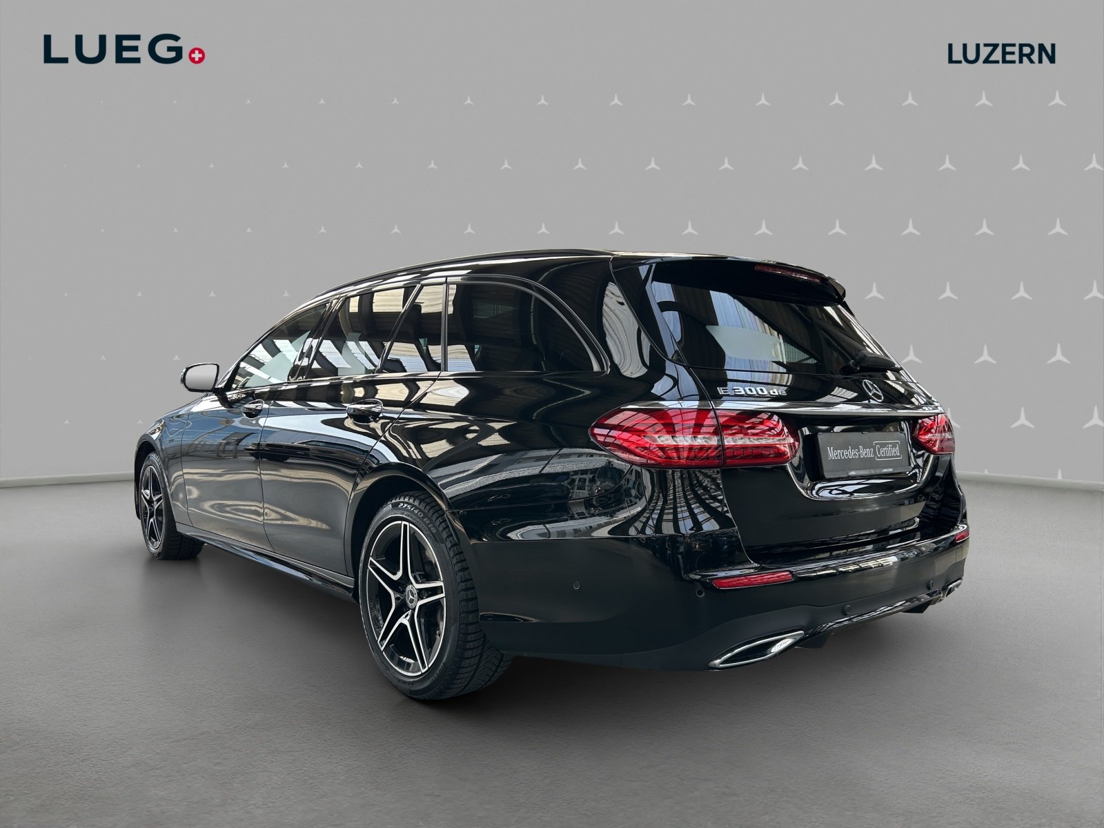 MERCEDES-BENZ E 300 de 4Matic AMG Line 9G-Tronic, Plug-in-Hybrid Diesel/Electric, Second hand / Used, Automatic - 3