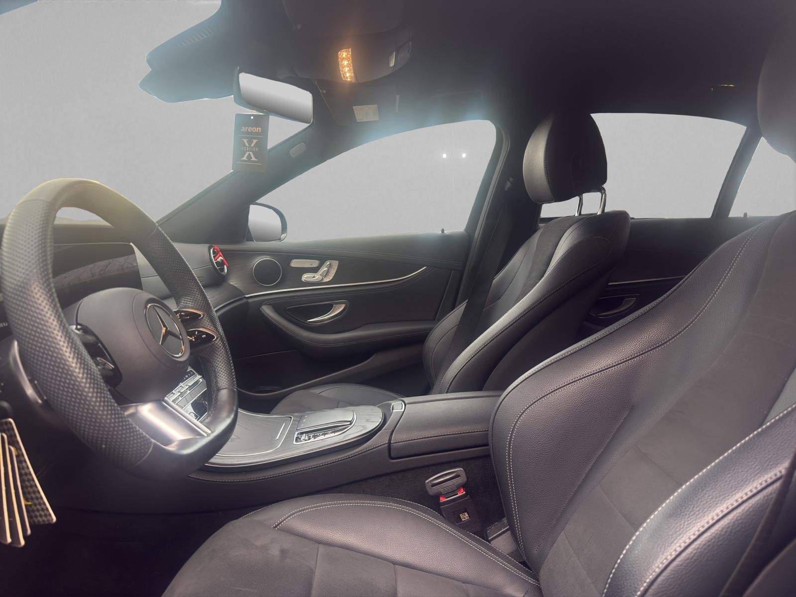 MERCEDES-BENZ E 300 e 4Matic AMG Line 9G-Tronic, Plug-in-Hybrid Benzin/Elektro, Occasion / Gebraucht, Automatik - 6