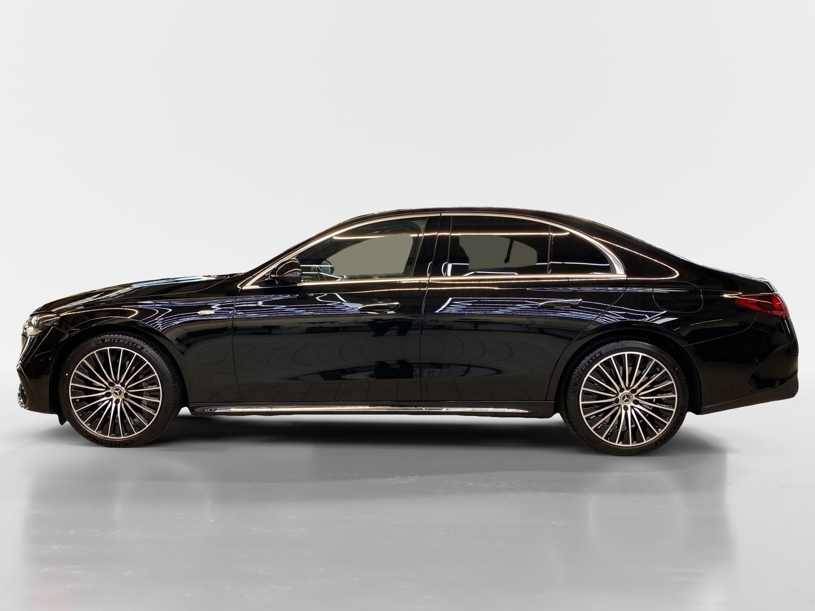 MERCEDES-BENZ E 300 e AMG Line 4MATIC, Plug-in-Hybrid Benzina/Elettrica, Occasioni / Usate, Automatico - 3