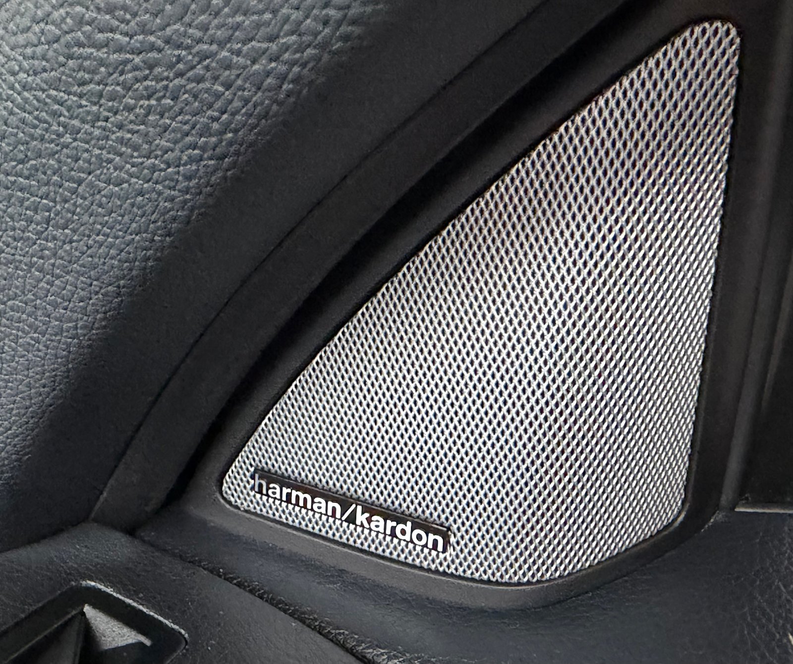 MERCEDES-BENZ E 320 AMG Sport Styling Paket 7G-Tronic, Benzin, Occasion / Gebraucht, Automatik - 4