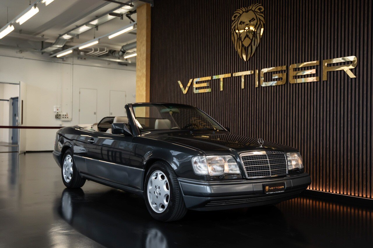 MERCEDES-BENZ E 320 Cabrio