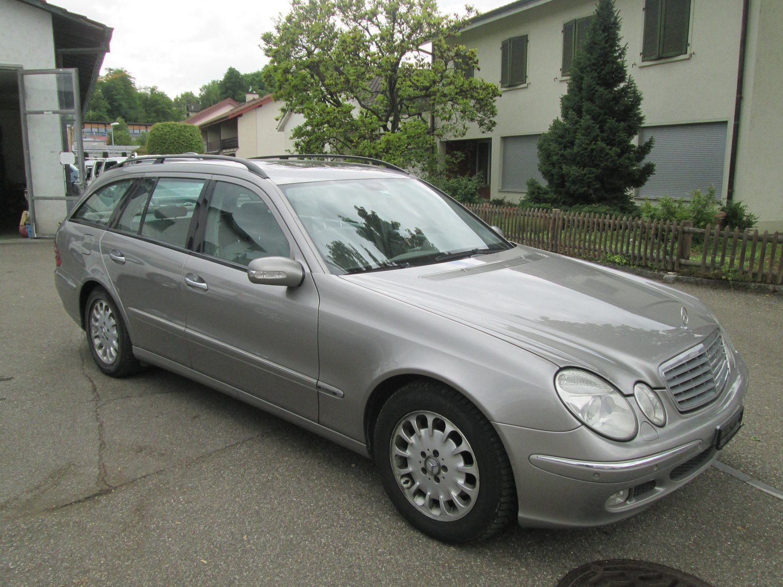 MERCEDES-BENZ E 320 CDI Elégance Automatic, Diesel, Occasion / Gebraucht, Automatik - 6