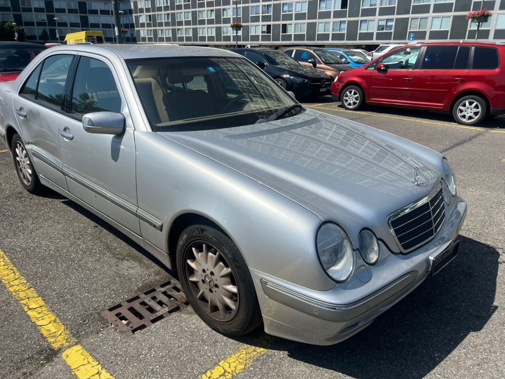 MERCEDES-BENZ E 320 V6, Petrol, Second hand / Used, Automatic - 2