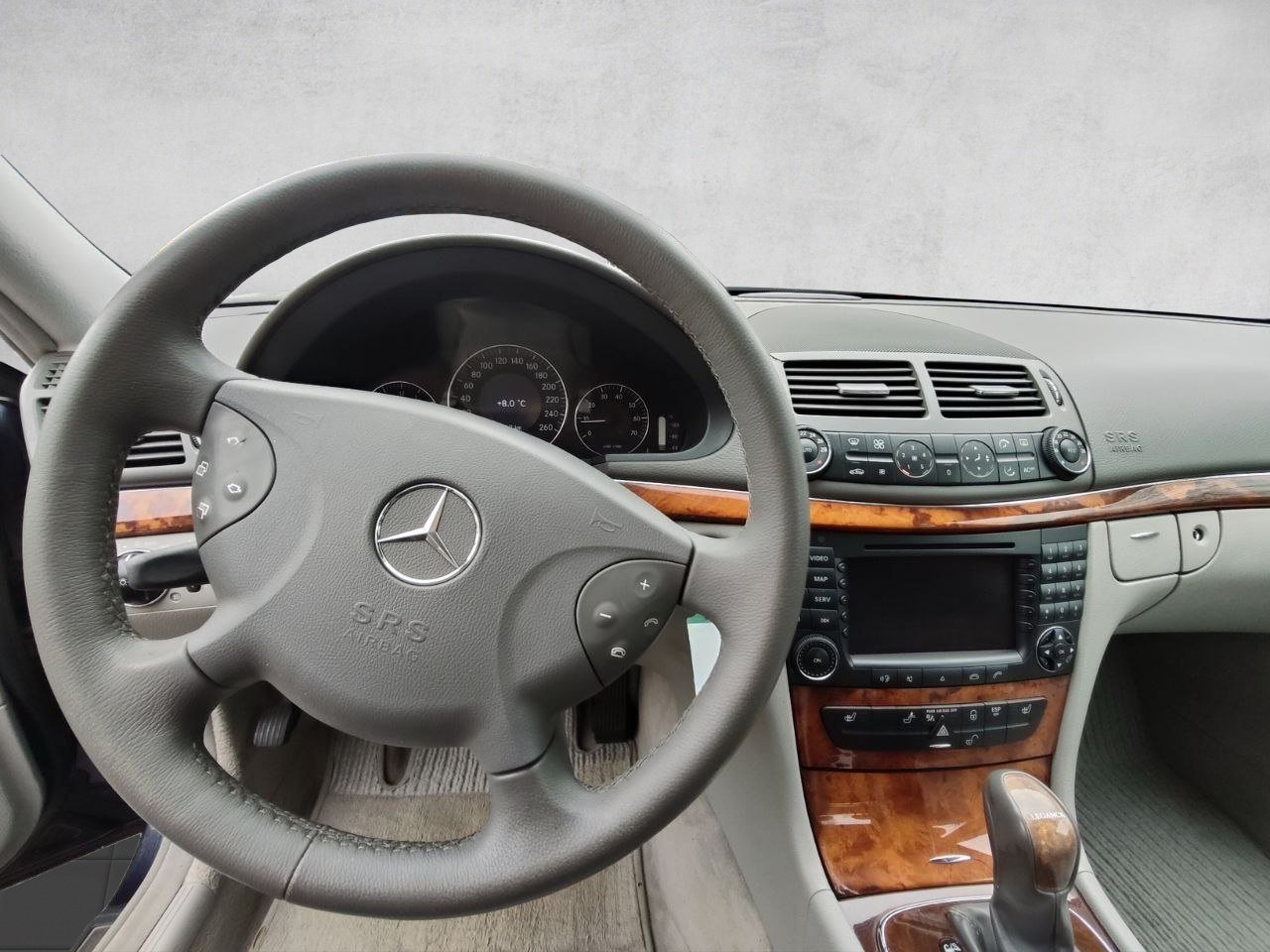 MERCEDES-BENZ E 320 Elégance Automatic, Petrol, Second hand / Used, Automatic - 6