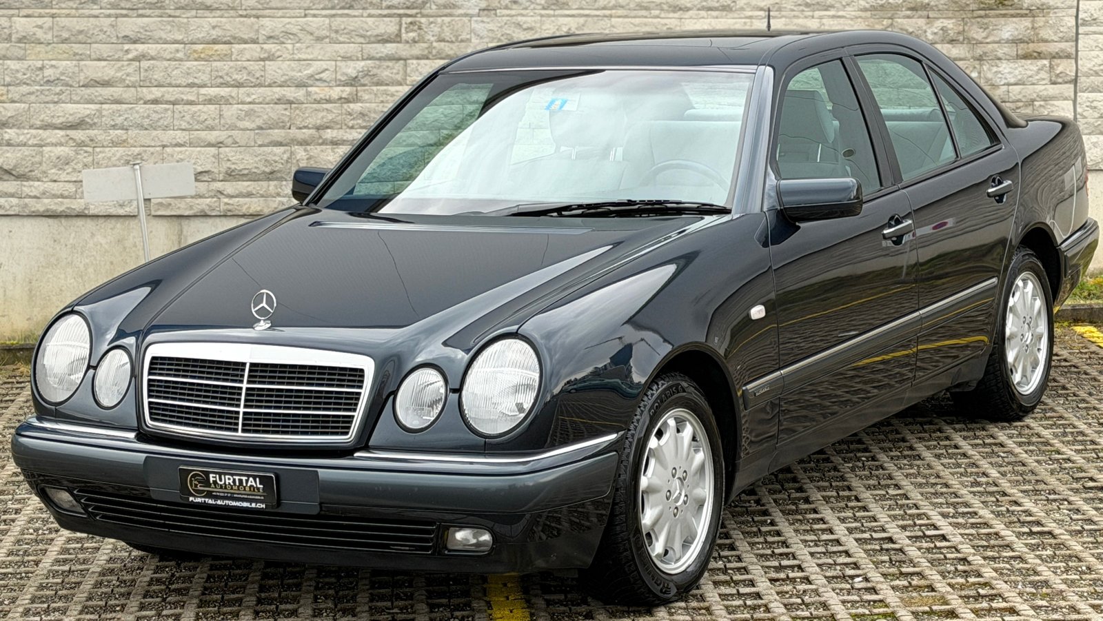 MERCEDES-BENZ E 320 Elégance Automatic, Petrol, Second hand / Used, Automatic - 6