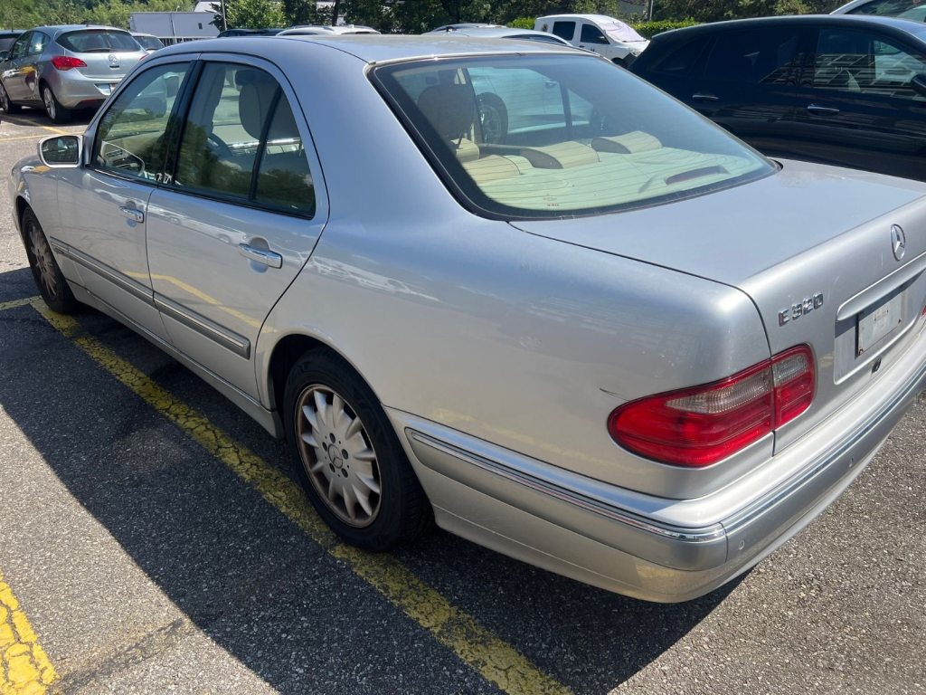 MERCEDES-BENZ E 320 V6, Petrol, Second hand / Used, Automatic - 4