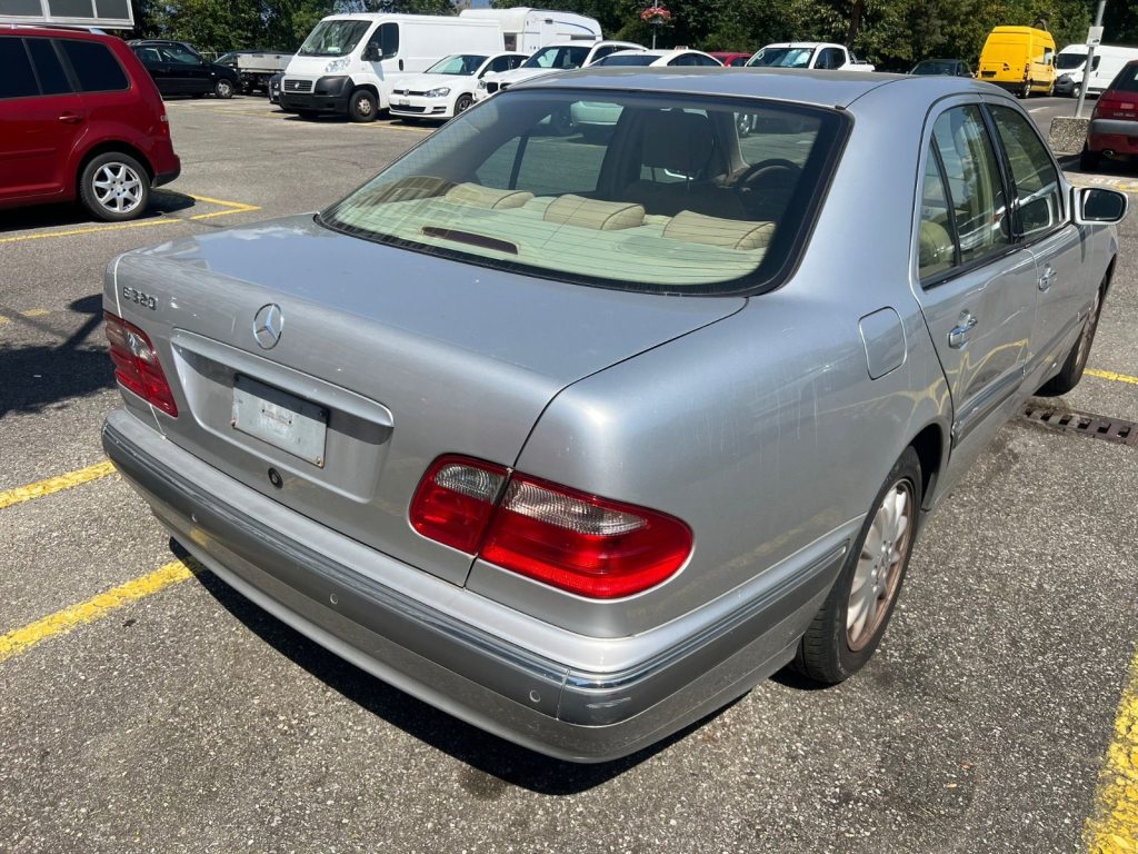 MERCEDES-BENZ E 320 V6, Petrol, Second hand / Used, Automatic - 3