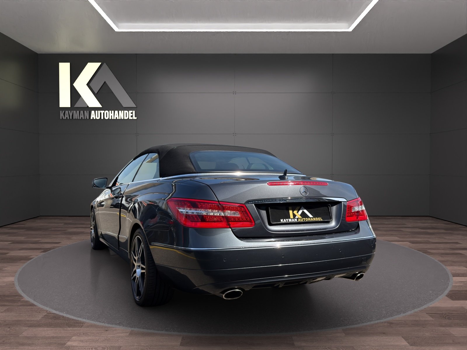 MERCEDES-BENZ E 350 CGI BlueEfficiency 7G-Tronic Top Zustan, Benzin, Occasion / Gebraucht, Automatik - 3