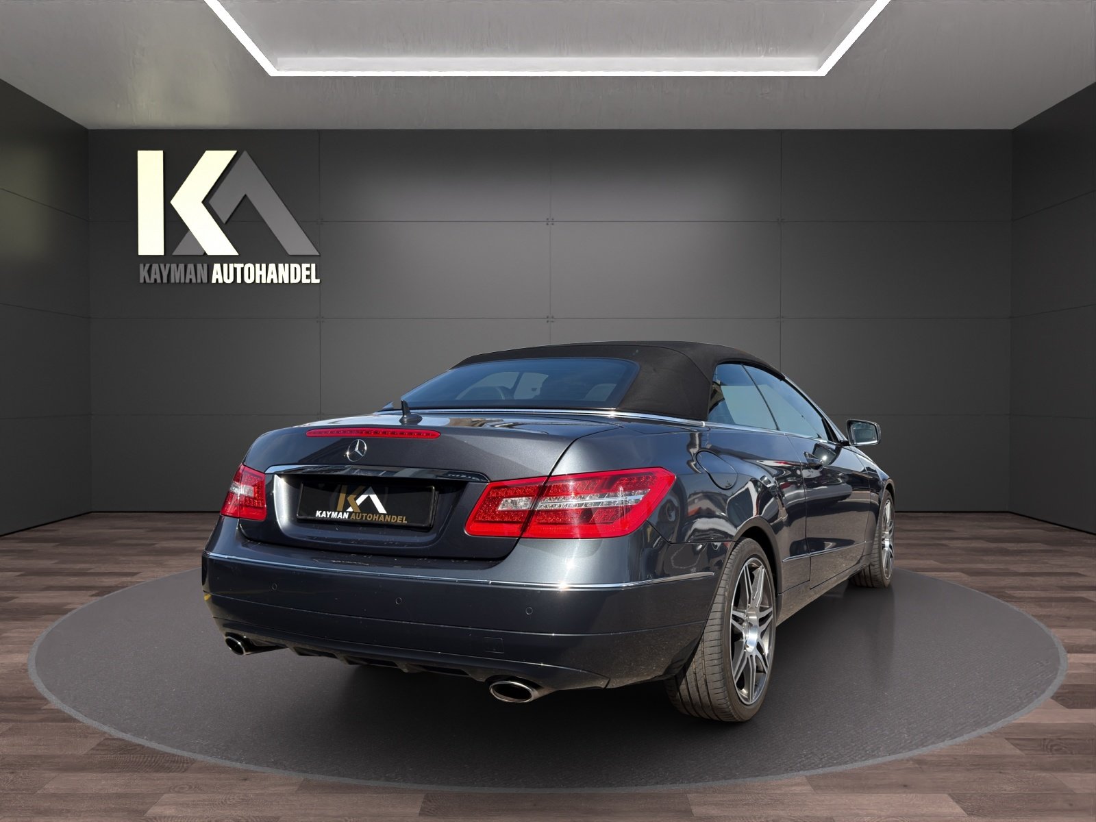 MERCEDES-BENZ E 350 CGI BlueEfficiency 7G-Tronic Top Zustan, Benzin, Occasion / Gebraucht, Automatik - 4