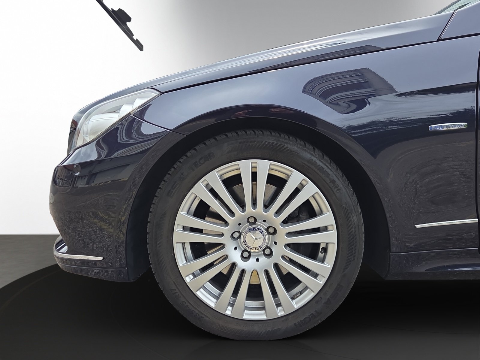 MERCEDES-BENZ E 350 CGI BlueEfficiency 7G-Tronic, Benzin, Occasion / Gebraucht, Automatik - 4