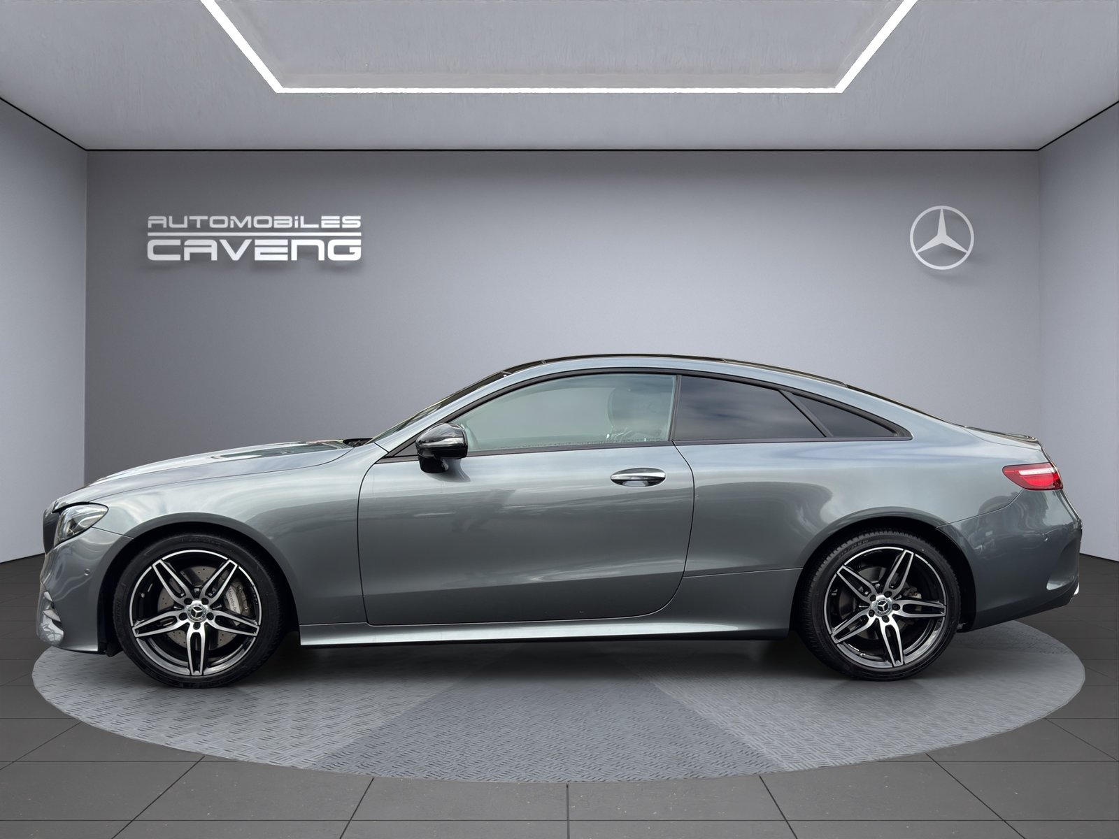 MERCEDES-BENZ E 350 d Coupé AMG Line 4 Matic 9G-Tronic, Diesel, Second hand / Used, Automatic - 2