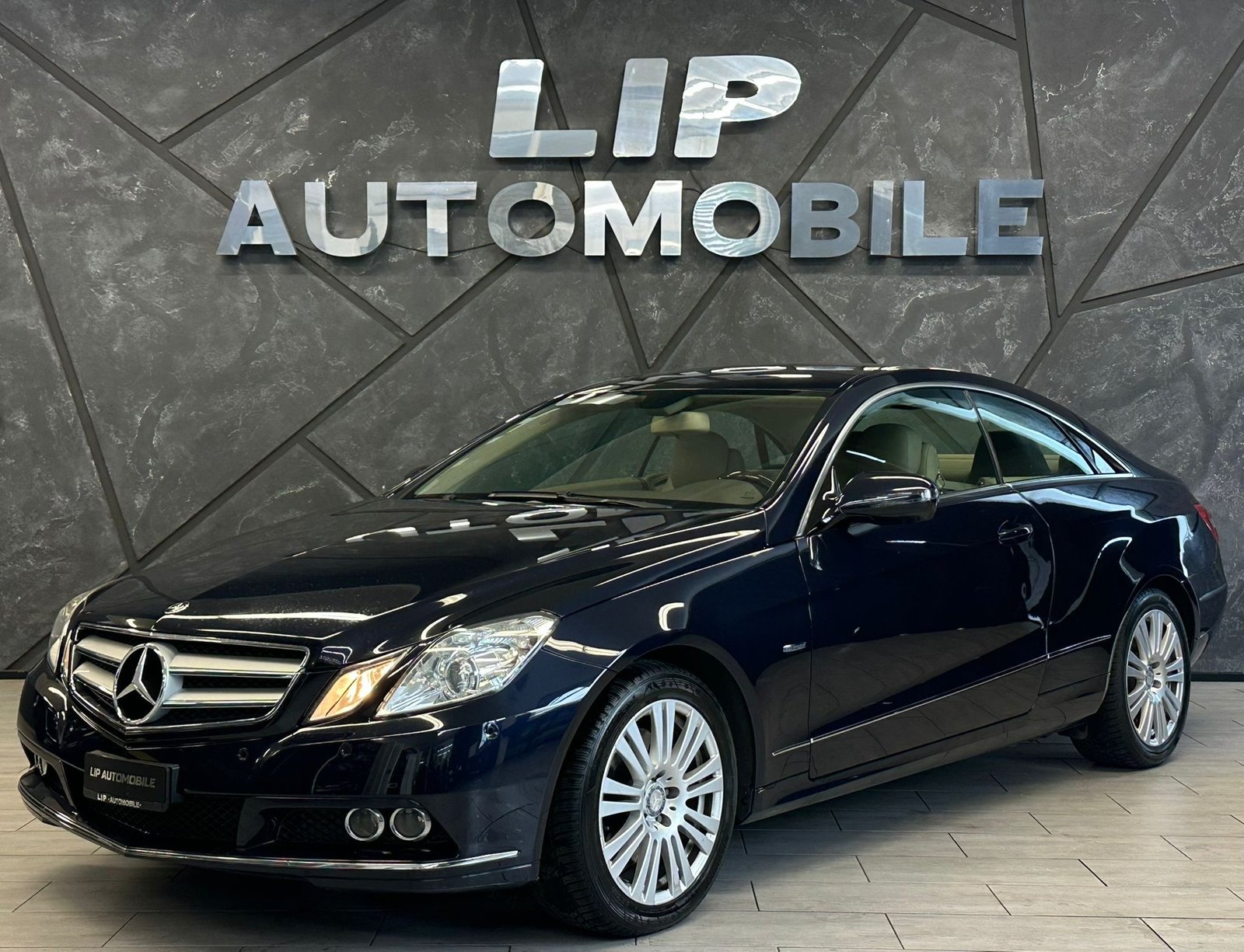 MERCEDES-BENZ E 350 CGI BlueEfficiency 7G-Tronic