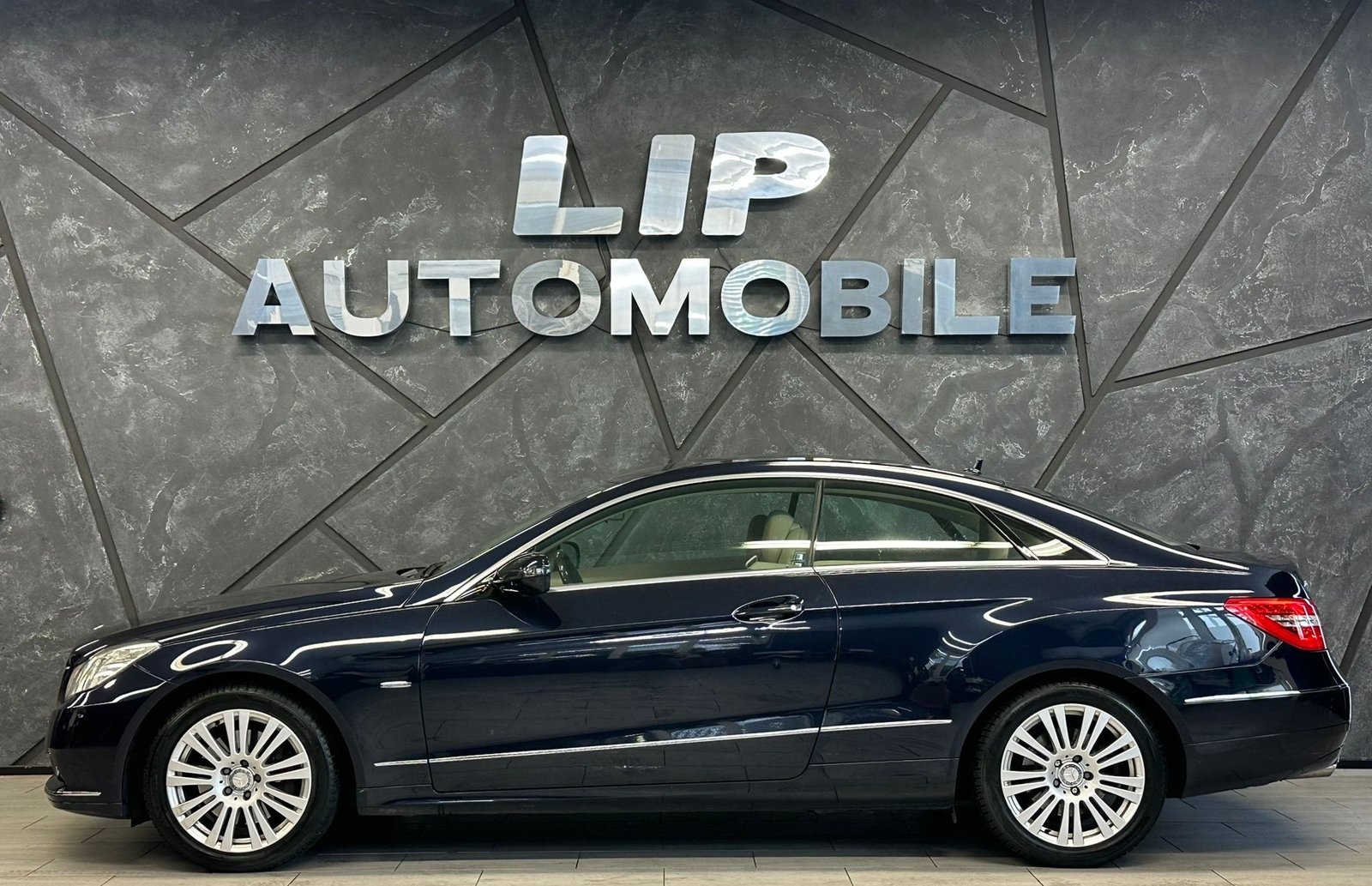 MERCEDES-BENZ E 350 CGI BlueEfficiency 7G-Tronic, Benzin, Occasion / Gebraucht, Automatik - 5
