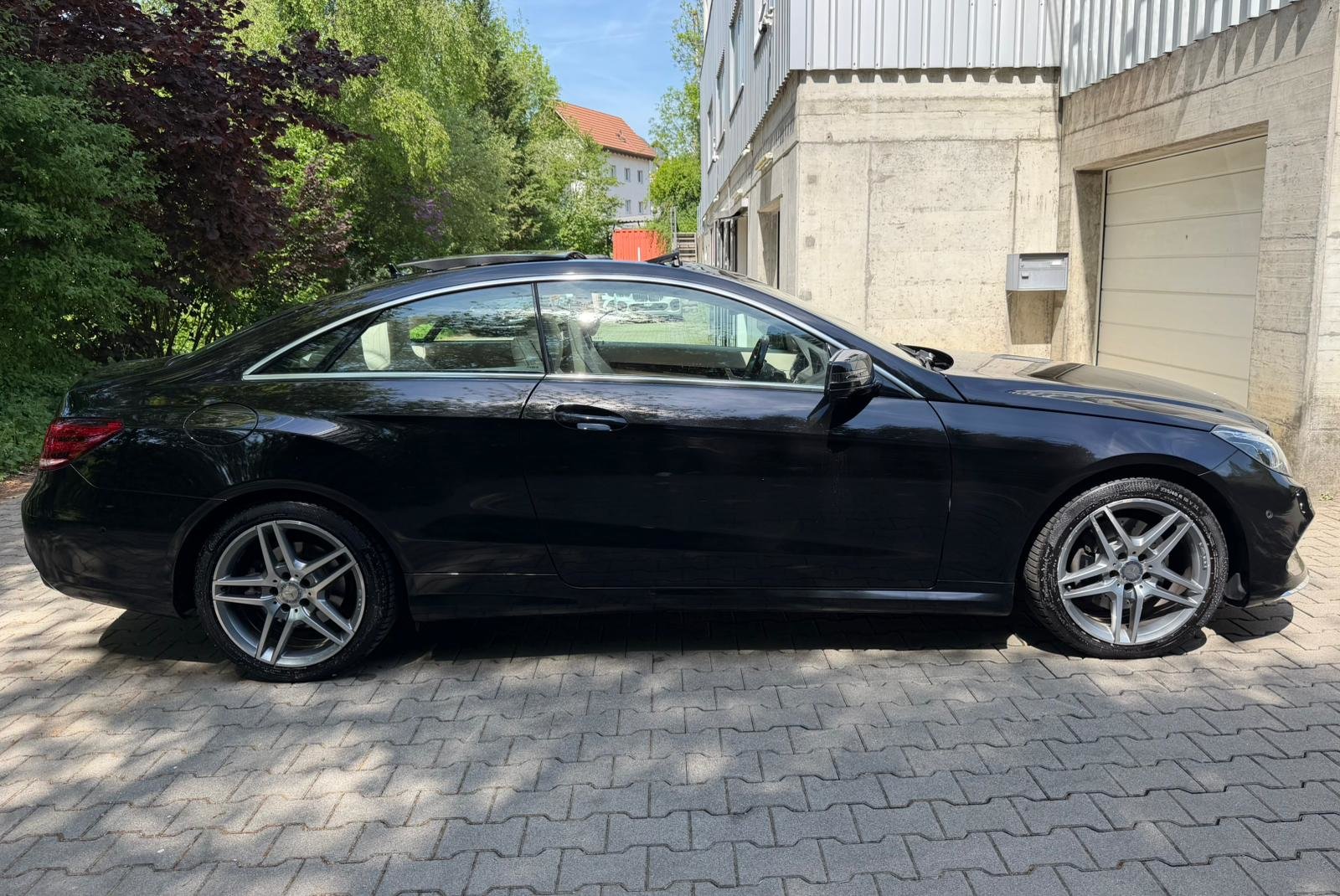 MERCEDES-BENZ E 350 4Matic AMG Line 7G-Tronic, Essence, Occasion / Utilisé, Automatique - 6