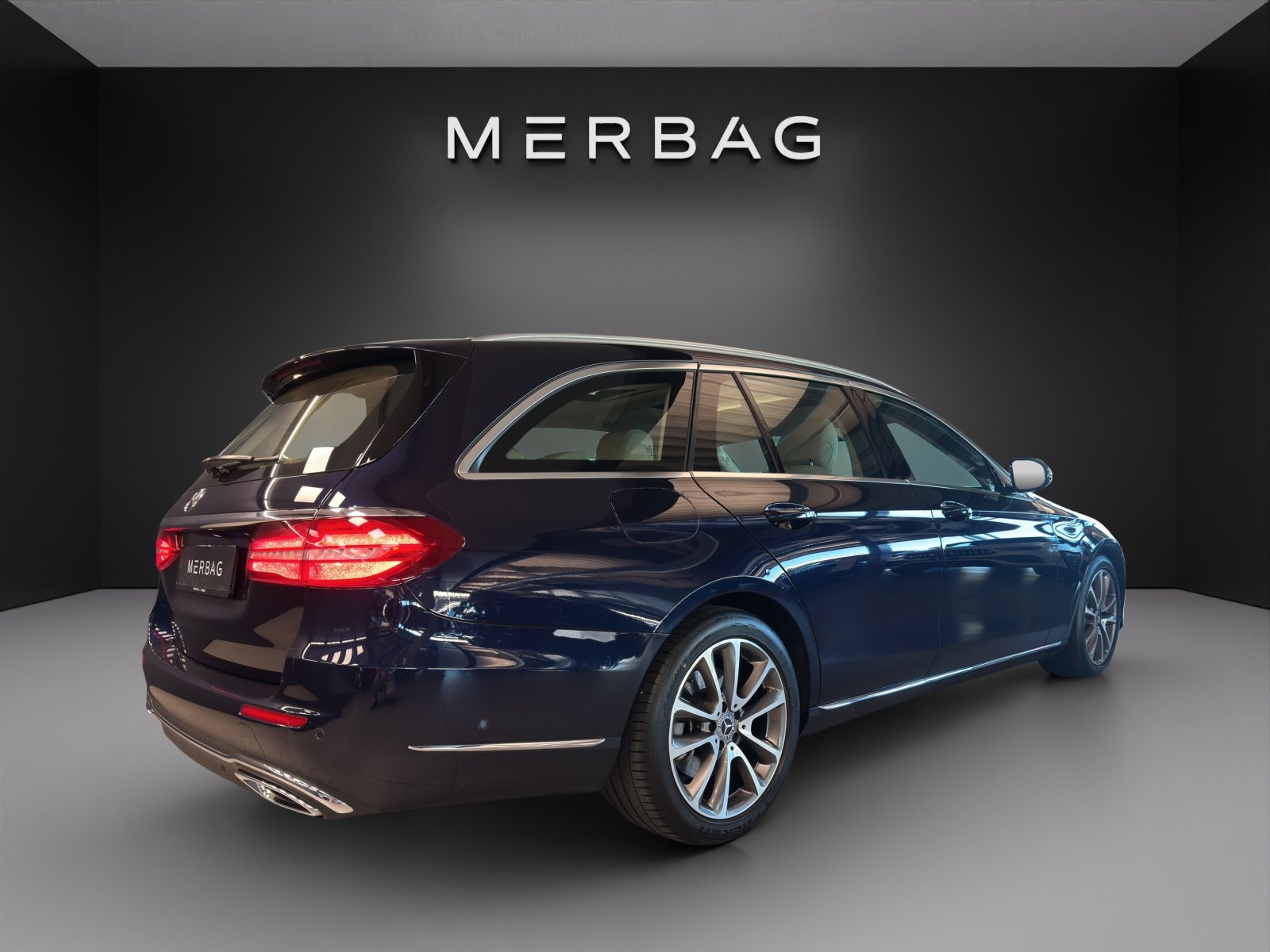 MERCEDES-BENZ E 350 d Exclusive 4Matic, Diesel, Second hand / Used, Automatic - 6