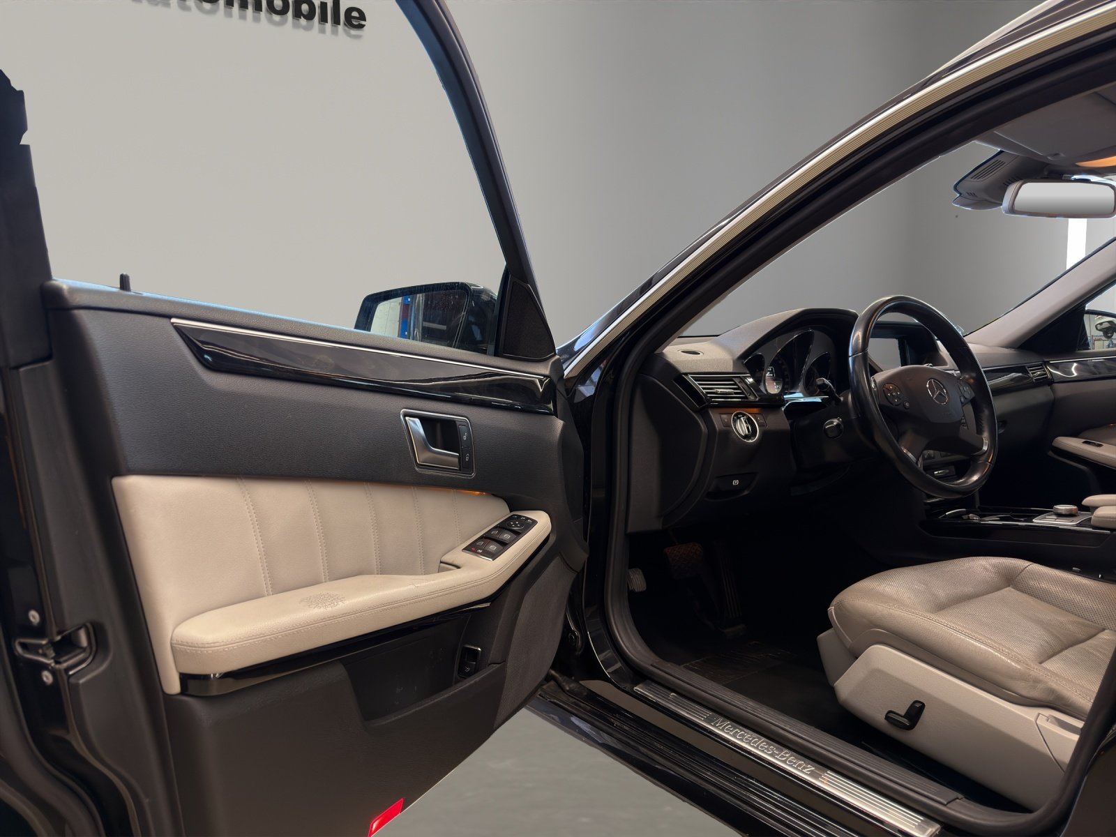MERCEDES-BENZ E 350 CDI BlueEfficiency Elégance 4Matic 7G-T, Diesel, Occasion / Gebraucht, Automatik - 7