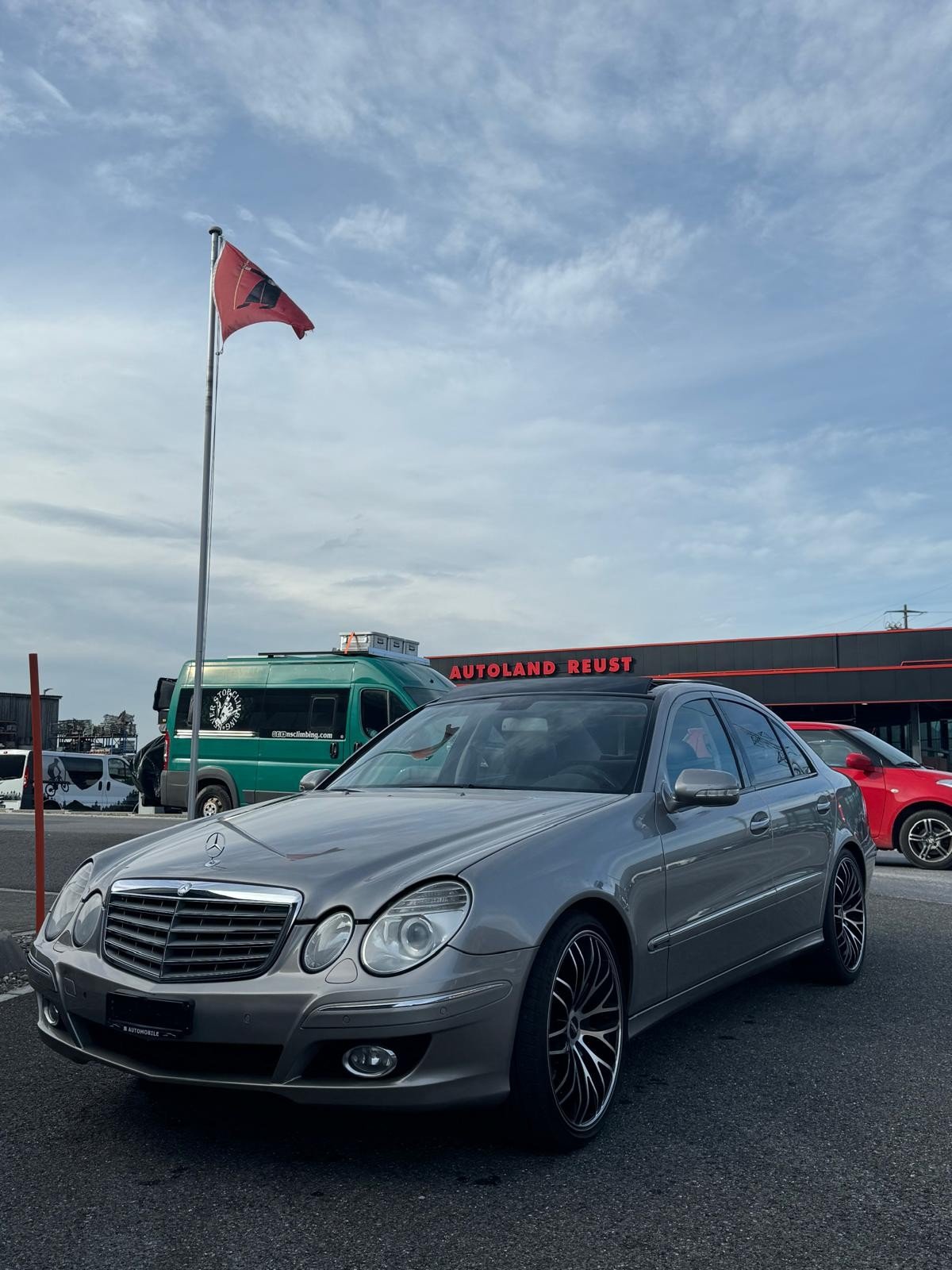 MERCEDES-BENZ E 350 Elégance 4Matic Automatic