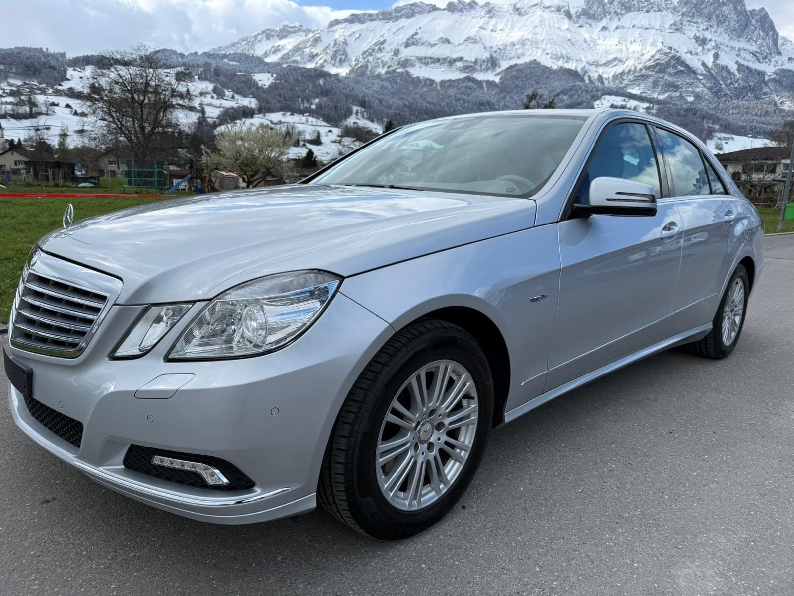 MERCEDES-BENZ E 350 CGI BlueEfficiency Elégance 7G-Tronic