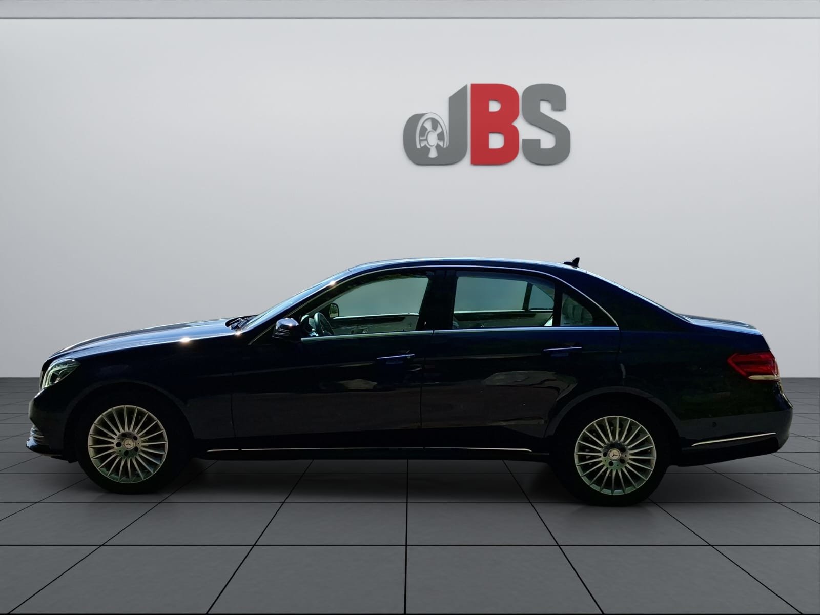 MERCEDES-BENZ E 350 BlueTEC 4Matic 7G-Tronic, Diesel, Occasion / Gebraucht, Automatik - 4
