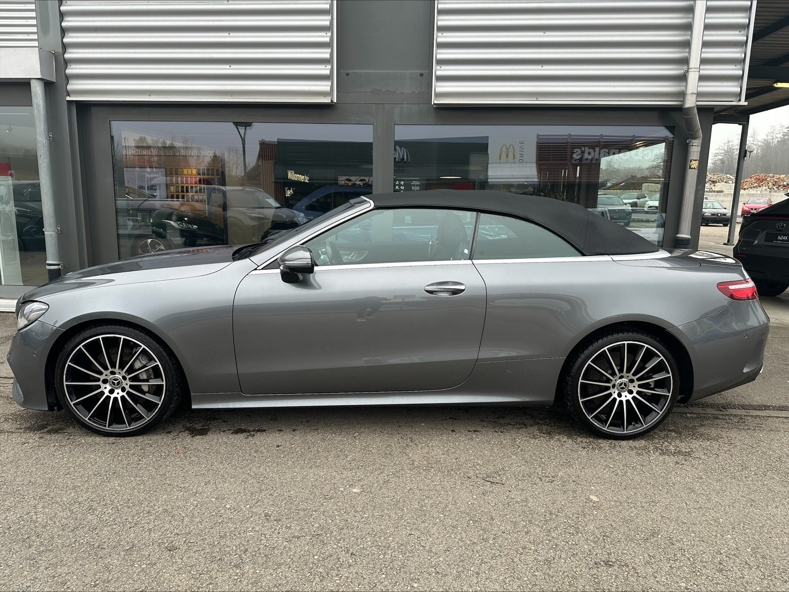 MERCEDES-BENZ E 400 Cabriolet AMG Line 4 Matic 9G-Tronic, Essence, Occasion / Utilisé, Automatique - 3
