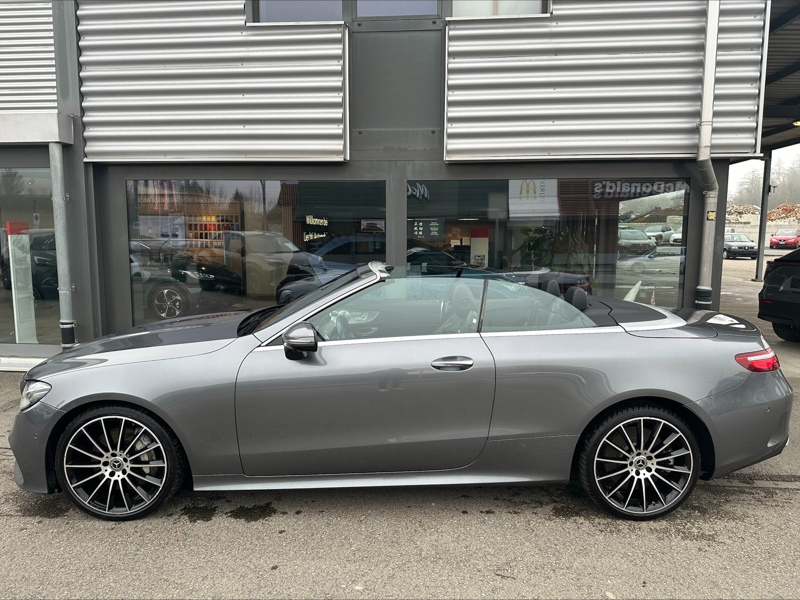 MERCEDES-BENZ E 400 Cabriolet AMG Line 4 Matic 9G-Tronic, Essence, Occasion / Utilisé, Automatique - 6