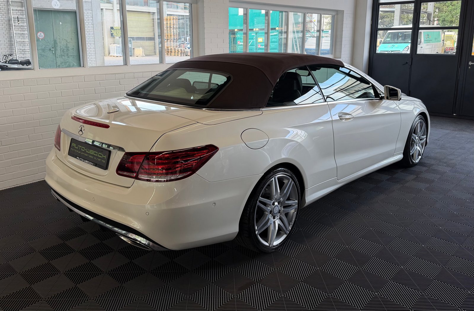 MERCEDES-BENZ E 400 7G-Tronic AMG LINE I 333 PS I, Benzin, Occasion / Gebraucht, Automatik - 3