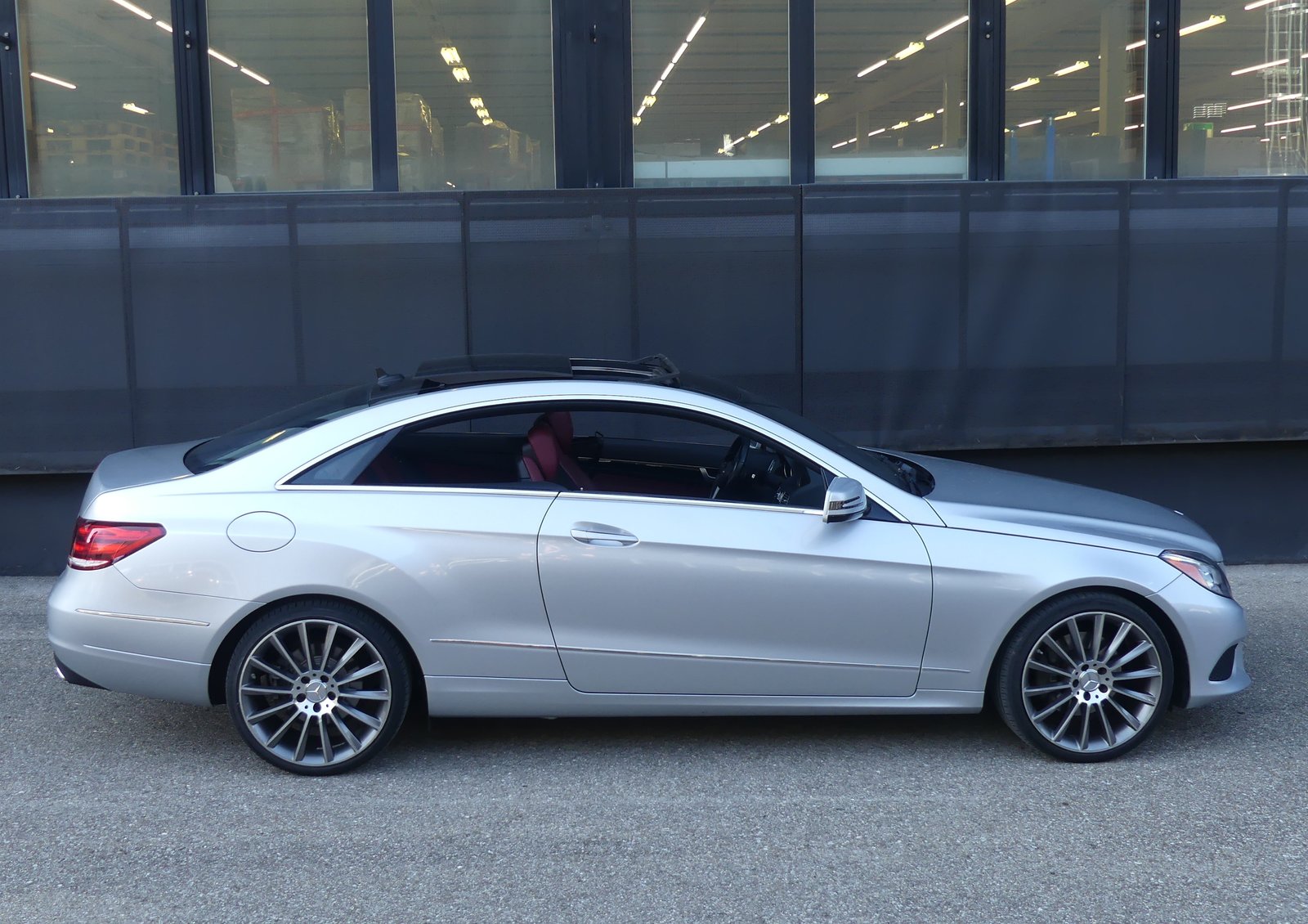 MERCEDES-BENZ E 400 4Matic 7G-Tronic, Benzin, Occasion / Gebraucht, Automatik - 7